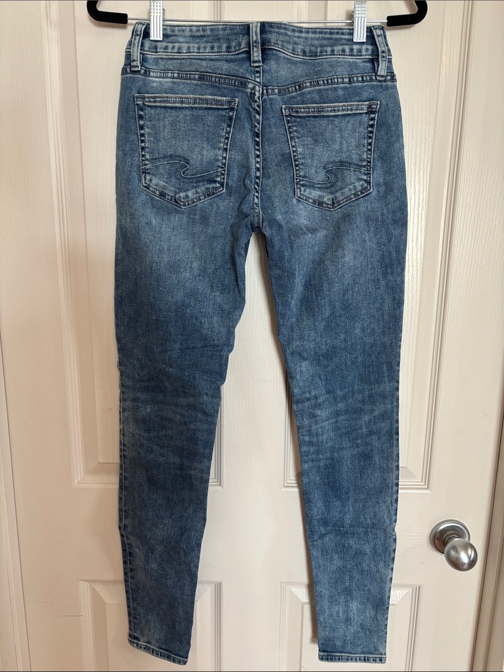 Silver Jeans Women's Light Blue Skinny Jeans - Picture 6 of 8